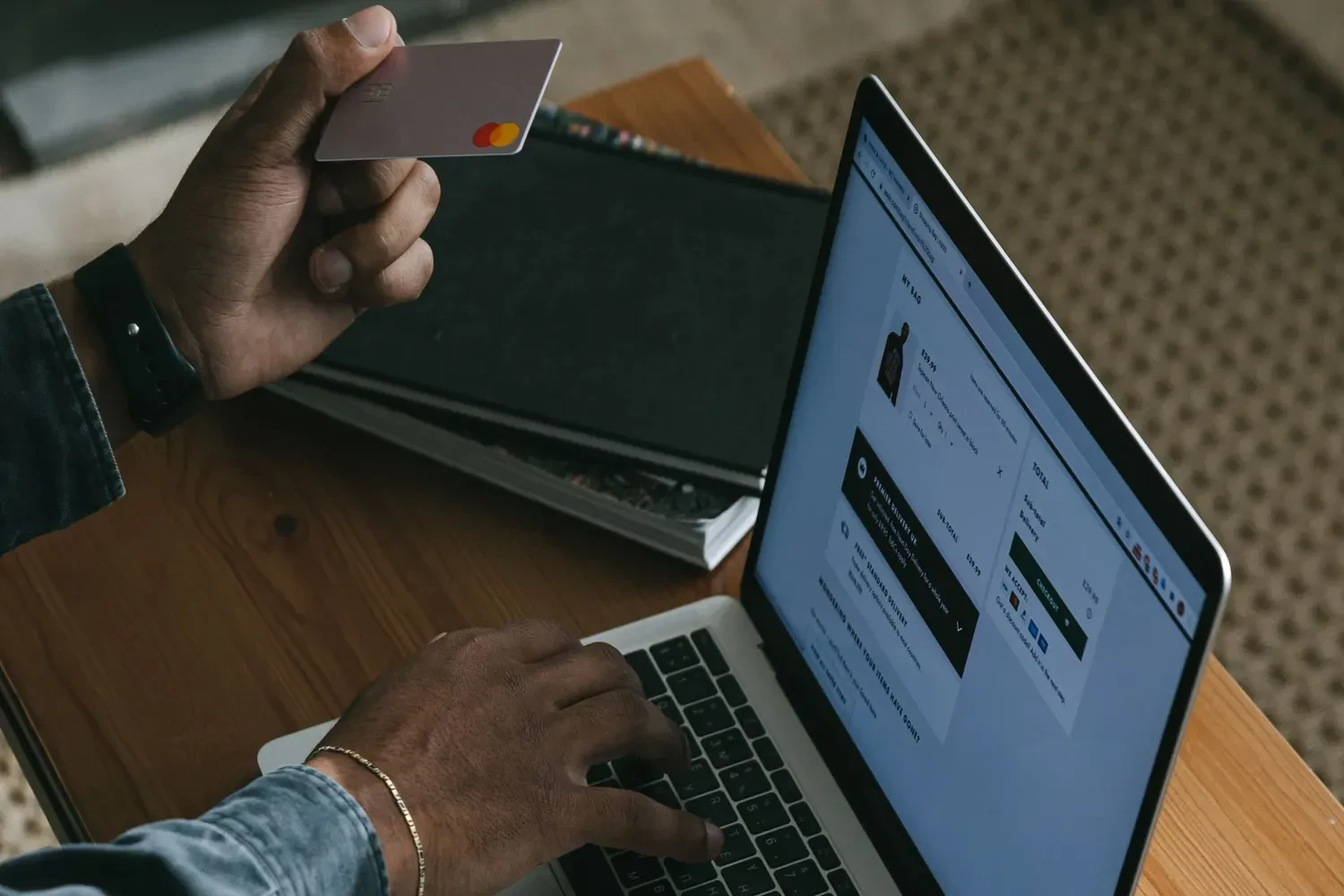 Il tuo e-commerce crasherà al Black Friday e l'hosting condiviso non ti salverà